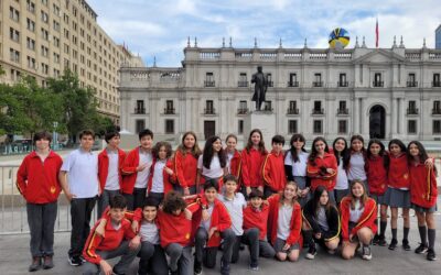 ESTUDIANTES DE 6° BÁSICO SE VINCULAN CON LA HISTORIA Y CULTURA NACIONAL