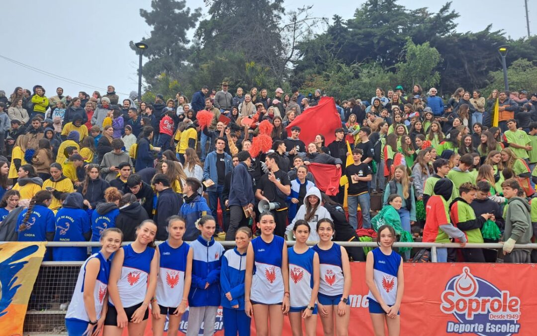 ERFOLG UND SPORTSGEIST BEIM FINALE DER SCHULÜBERGREIFENDEN LEICHTATHLETIKMEISTERSCHAFTEN „INTERESCOLAR”